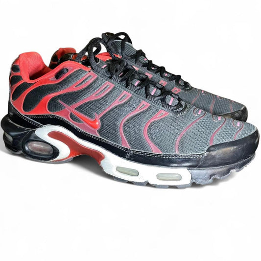 Nike Air Max Plus TN - Black Team Red